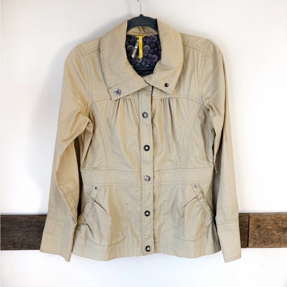 Women’s Khaki Tan Utility Jacket with Snap Front
